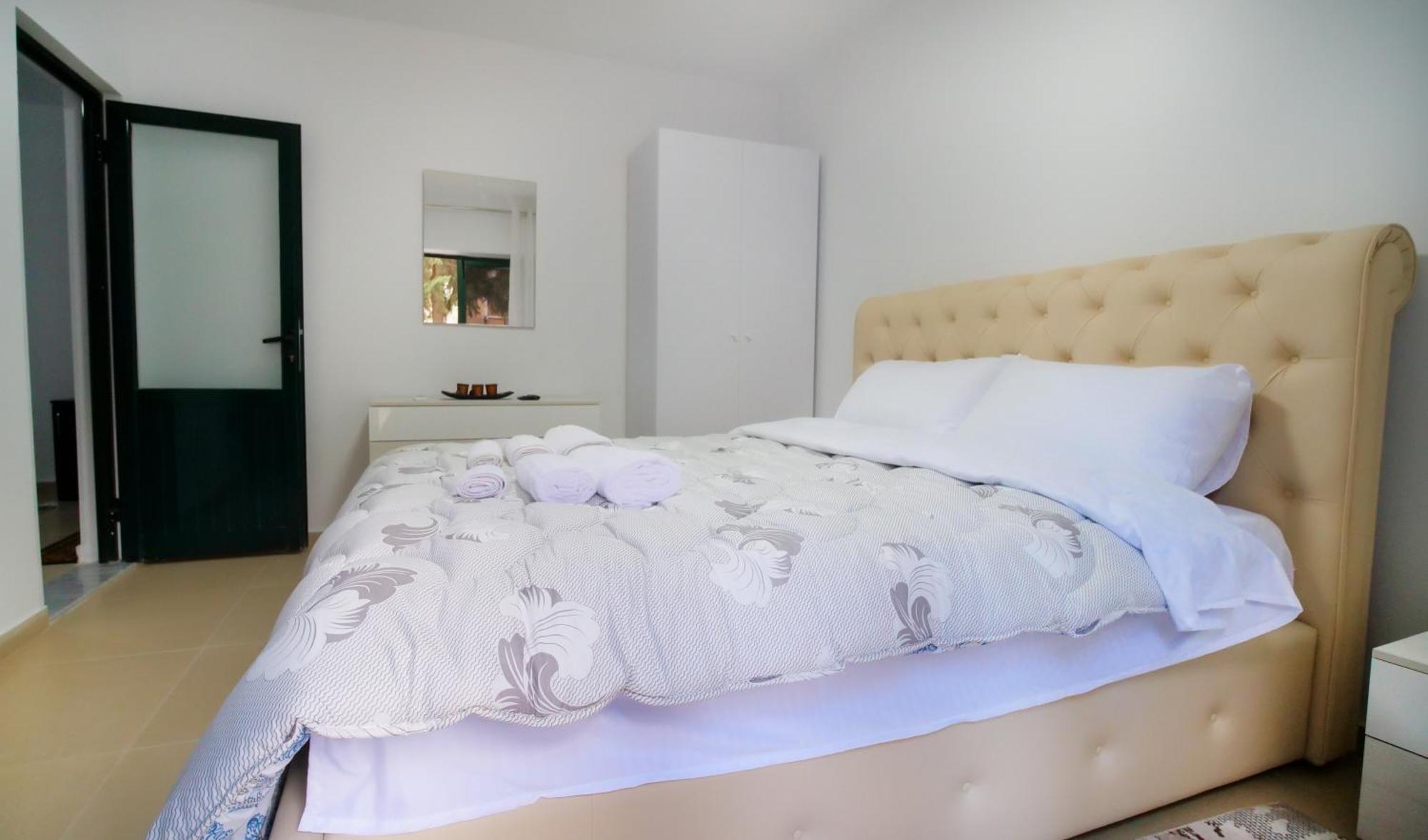 Vista Berat Inn Apartment Luaran gambar